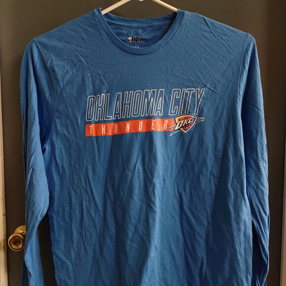 Oklahoma City Thunder Blue Long Sleeve T-Shirt Men's Large NEVER WORN Light Blue - Picture 1 of 8
